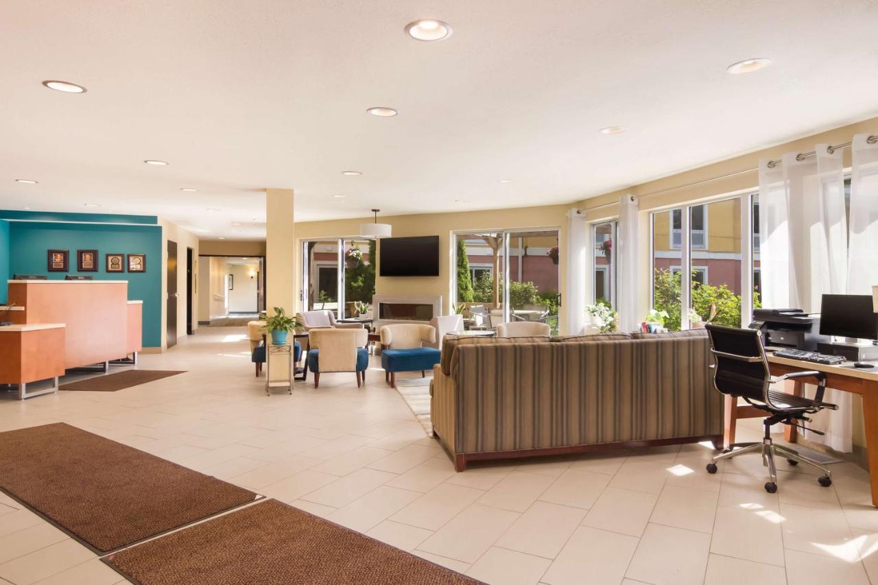 Best Western Plus Traverse City Eksteriør bilde