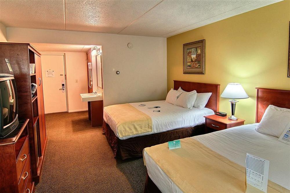 Best Western Plus Traverse City Rom bilde